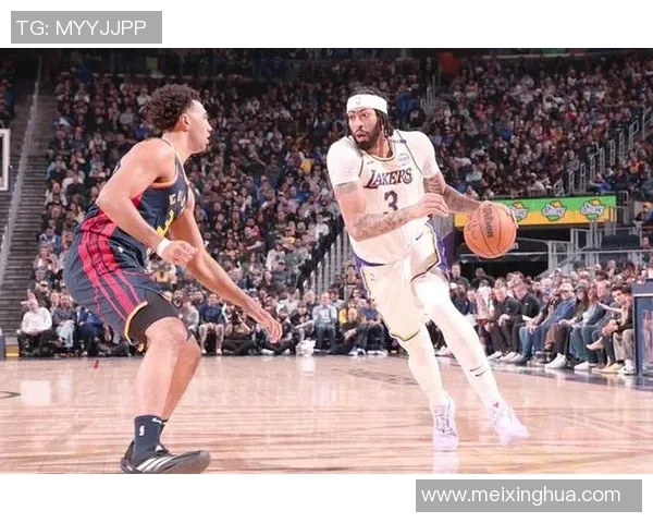 2005年火箭队与骑士队激战回顾精彩瞬间与经典对决分析